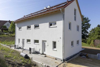 sehr helles Studio Loft Dachgeschoss Whg. 2er WG Neugründung in NEUBAU DHH