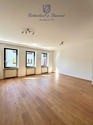 Helle renovierte 2-ZKB Wohnung mit Einbauküche