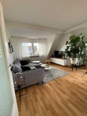 Sehr ruhige Helle 2-Zimmer Dachgeschosswohnung in Lünen mit Balkon