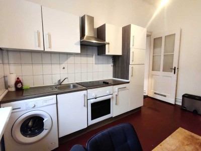 Gemütliche Altbauwohnung mit Balkon in Moabit