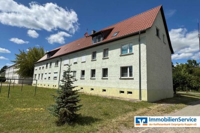 Geflegte 4-Zi.-Erdgeschosswohnung mit Gartenblick und zwei Kellerräumen!