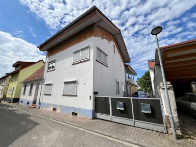 Sanierungsbedürftiges 2-3 Familienhaus in zentraler, ruhiger Wohnlage