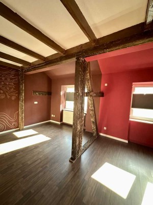 Individuelle 1,5-Raum-Wohnung mit Einbauküche in Gützkow