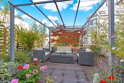 Ein Stück Himmel über München – Dachterrassenwohnung mit Altbaucharme in Bestlage
