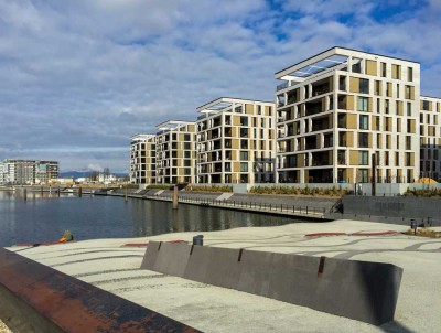 Wohnen mit Aussicht auf der Hafeninsel, private Südloggia, 5.OG, Siematic-Küche, 2 Bäder, Aufzug, TG