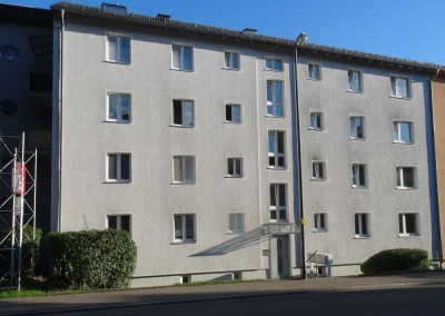 *TOP* Neu renovierte, geräumige 2 ZKB Whg., auch für WG geeignet, in A.-Göggingen, sofort frei!