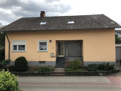 Schönes Haus mit 8 Zimmern in Kaiserslautern, Siegelbach