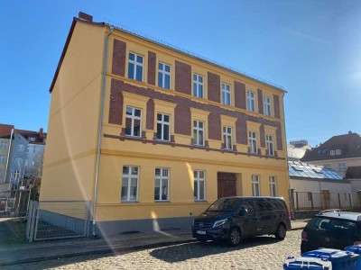 Smarte 1 Zimmer Altbauwohnung zu sofort zu vermieten