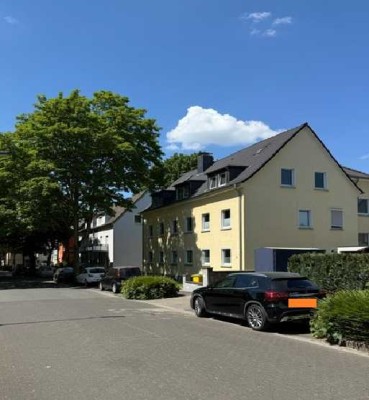Topp-MFH mit Garage in City- und Uni-Nähe! 2 Wohnungen sind ab sofort frei!