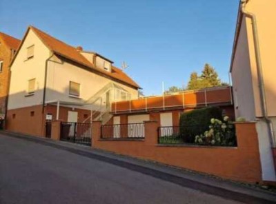 Top Angebot! Schönes Einfamilienhaus mit 2 Terrassen, Garten und Garage in ruhiger Lage