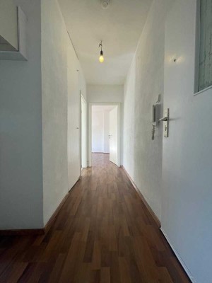 Helle 2-Zimmer-Wohnung in gepflegtem Zustand – ruhige Lage in Frankfurt-Griesheim