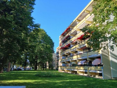 1-Zimmer Whg  3. OG in Germering, Ulmenallee,  KP EUR 188.500   (Tel .Verk. 015784922180)