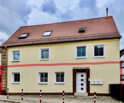 Wohnung mit Stil & Komfort – durchdachter Grundriss, luxuriöses Bad, Terrasse, Stellplatz