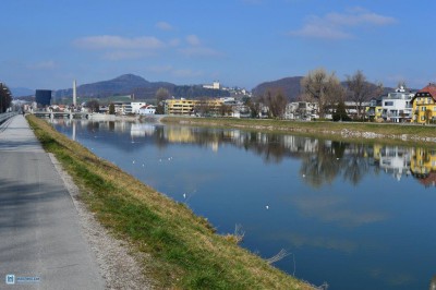 Stadtgeflüster - gemütliche 2 Zimmer Wohnung nah der Salzach ... offen-geräumig-hell...Welcome @ Home