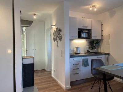 Helles, freundliches Studio-Apartment "All-in-One" / 1-Zimmer Apartment / WG-Zimmer