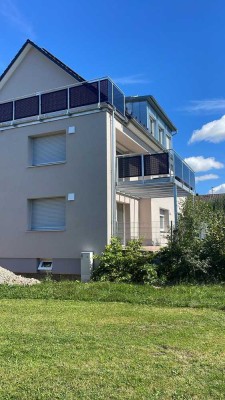Renovierte 4-Zimmer-Wohnung mit Balkon in Nordendorf