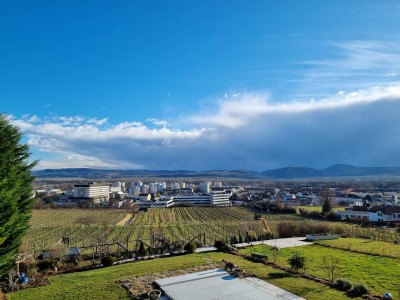 Terrassenwohnung mit Traum-Blick