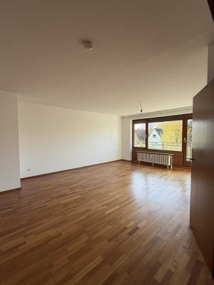 Sonnige 2-Zimmer-Wohnung mit großer Dachterrasse in Hamburg-Marienthal