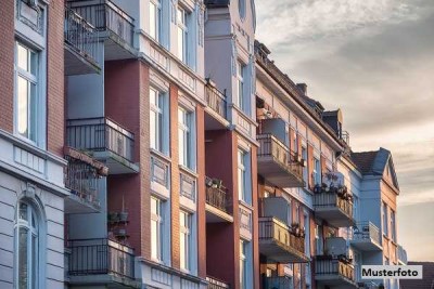 Solide Kapitalanlage + Sechsfamilienhaus mit 3 Stellplätzen +