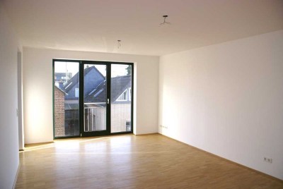 Toplage ! Helle, ruhige 2-Zimmerwohnung mit Stellplatz und Keller in Sürth