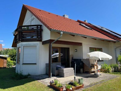 Doppelhaushälfte in Top-Lage von Gomaringen