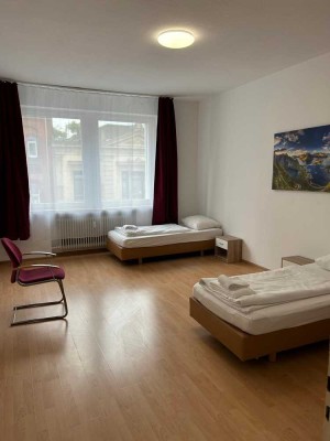 3-Raum-Wohnung mit Balkon und Einbauküche in Hannover