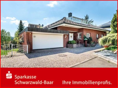 Villa/Einfamilienhaus mit Doppelgarage