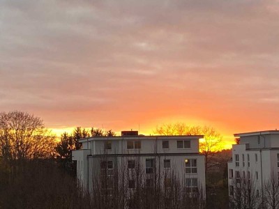Stilvolle, modernisierte 3-Zimmer-Wohnung mit gehobener Innenausstattung mit EBK in Wiesbaden