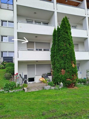 Geschmackvoll möblierte 1-Zimmer Wohnung mit Balkon in Riederich