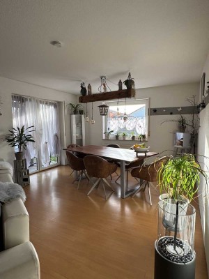 Familienfreundliche 4-Zimmer-Wohnung mit Gartennutzung & Terrasse
