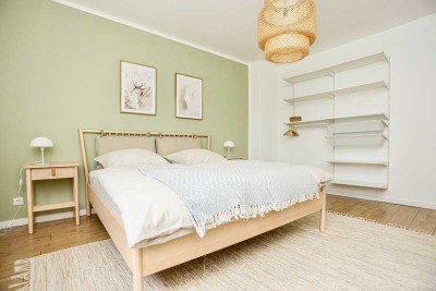 Komplett sanierte und möblierte 2 Zimmer Wohnung in sehr zentraler Lage