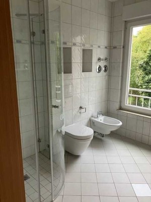 Gepflegte 2-Zimmer Wohnung im 2. OG mit Balkon in Duisburg Neudorf-Süd