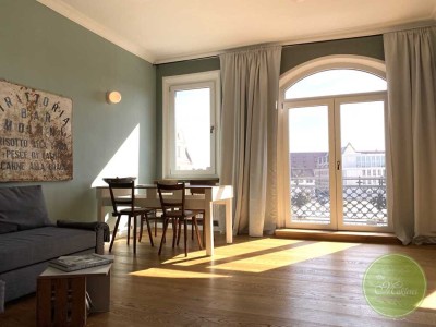 *** WOW! Altbau-Ambiente ***  VOLLmöbliert   *** Balkon ** 60 qm ** U-Bahn Anschluß ** NÄHE DATEV **