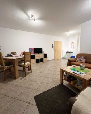 Schöne 2-Zimmer-EG-Wohnung mit Balkon