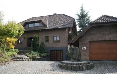 Freistehendes Einfamilienhaus im Landhausstil