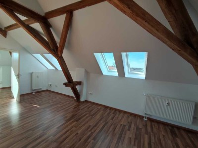 Traumhafte Altbauwohnung im Dachgeschoss