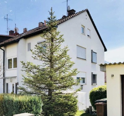 Geschmackvolle, gepflegte 3-Raum-DG-Wohnung mit gehobener Innenausstattung in Stuttgart