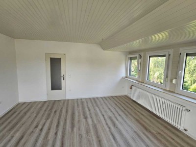 Geschmackvolle 2-Raum-Dachgeschosswohnung in Mülheim an der Ruhr