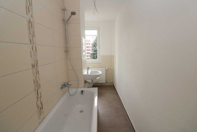 Auf Wolke 7…helle 2-RW mit Wanne & Balkon!!!