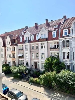 Charmanter Altbau in toller Villenstraße in der Südstadt