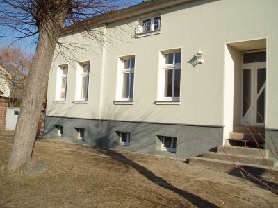 Wohnen auf einem Vierseitenhof, eigene Grünfläche, Hobbykeller