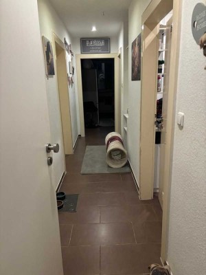 Dachgeschosswohnung verfügbar ab ca. 02.2026 nach Renovierung