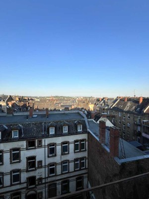Neuwertige 3-Zimmer-Wohnung mit Einbauküche in Wiesbaden