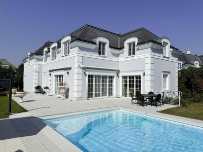 Leben im Herzen des Golfresorts Fontana! - Villa mit großem Grundstück &amp; Pool !!!