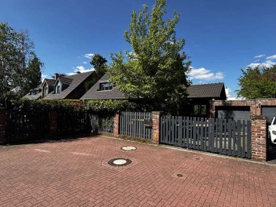 150 m vom Rhein entfernt, Architektenhaus 191 qm Wohnfläche, uneinsichtiges Grundstück, Spielstraße