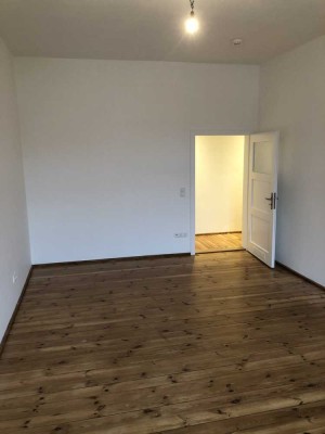 Geräumige Altbau-Wohnung in der schönen Münchner Au mit Wohnküche