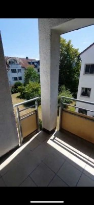Erstbezug nach Sanierung: freundliche 1-Zimmer-Wohnung mit Balkon in Rosenheim