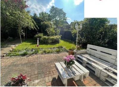 Frisch renovierte, großzügige 3-Zimmer-Wohnung, Garten, Ankleidezimmer direktem Zugang zur Garage