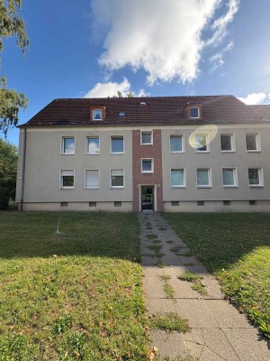 Einziehen & genießen: Stilvoll renovierte 2,5-Zimmer-Wohnung mit viel Platz zum Kochen