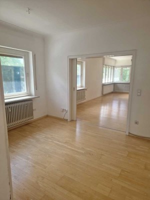 Im Herzen von Wiesloch 

Lichtdurchflutete 4 Zimmer Wohnung sucht
neue Mieter